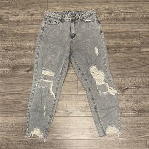 Gray Distressed Boyfriend Jeans with Frayed Edges